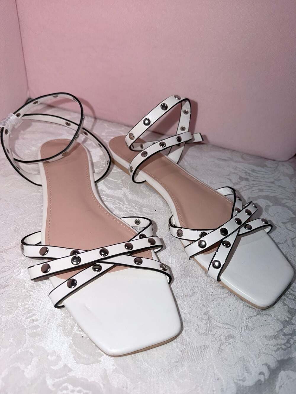 Journee Collection Women's White Zendaya Studded Flat Sandal Size 11